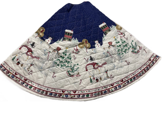 Peppermint Hill Tree Skirt-Snowmen  Playing in the Snow